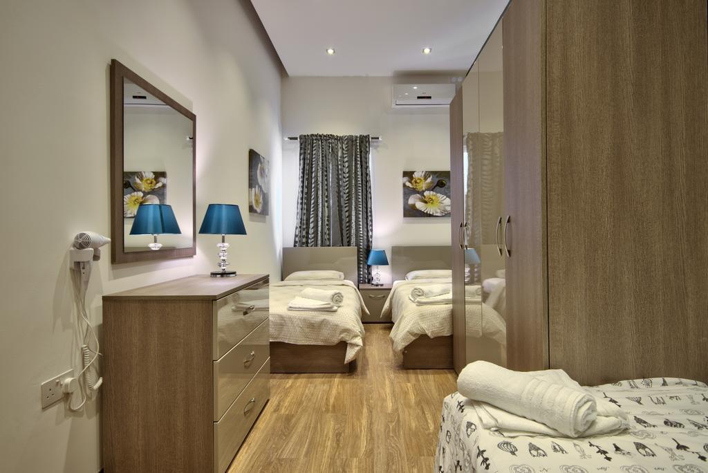 Villa Gaia - Sunset Views, Indoor Heated Pool, Sauna And Games Room Mellieha Exterior photo