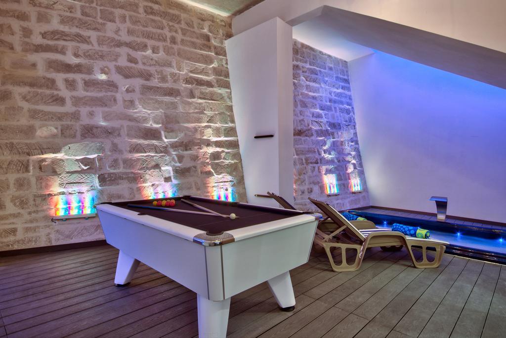 Villa Gaia - Sunset Views, Indoor Heated Pool, Sauna And Games Room Mellieha Exterior photo