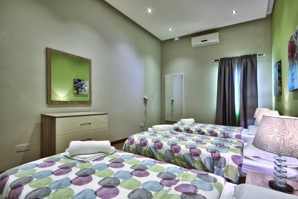 Villa Gaia - Sunset Views, Indoor Heated Pool, Sauna And Games Room Mellieha Exterior photo